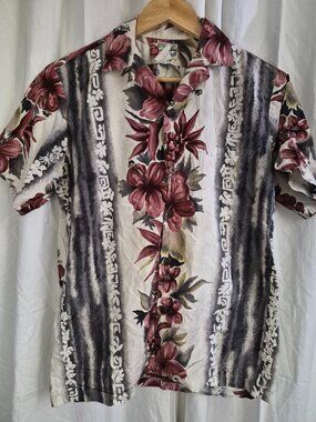 Hilo Hattie Hawaiian Original Small Vintage Tropical Vacation Button Up Classic